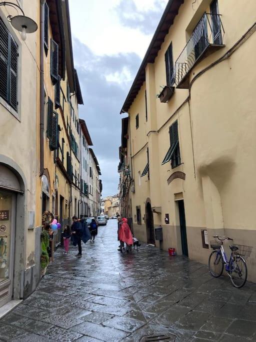 Dimora Leonardo. Centro Storico. Apartment Lucca Exterior foto